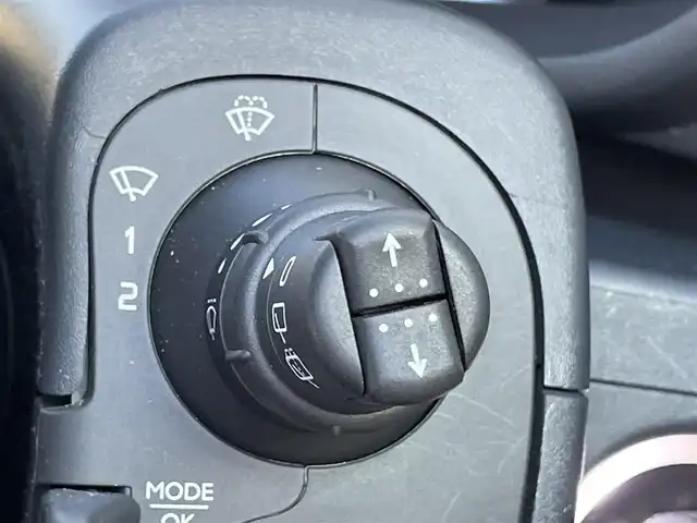 ルノー カングー ゼン 群馬県 2020(令2)年 2.4万km シトロンイエロー 安全装備/・衝突軽減ブレーキ/・オートライト/社外ナビ/・AM/FM/フルセグTV/・CD/DVD/MSV/SD/・Bluetooth/USB/バックカメラ/ドライブレコーダー/ETC/純正フロアマット/リモコンキー