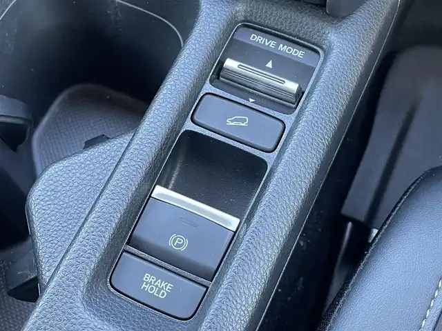 ホンダ ヴェゼル ハイブリッド e:HEV Z 滋賀県 2023(令5)年 1.2万km サンドカーキパール 純正9インチナビ/【Bluetooth/フルセグTV/USB】/バックカメラ/追従クルーズコントロール/クリアランスソナー/LEDヘッドライト/オートマチックハイビーム/ブラインドスポットインフォメーション/衝突被害軽減ブレーキ/レーンキープアシスト/前後ドライブレコーダー/D/Nシートヒーター/ワイヤレス充電/電動パーキングブレーキ/オートブレーキホールド/ビルトインETC2.0/パドルシフト/純正フロアマット/プッシュスタート/スマートキー/ステアリングリモコン