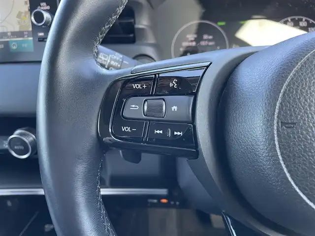 ホンダ ヴェゼル ハイブリッド e:HEV Z 滋賀県 2023(令5)年 1.2万km サンドカーキパール 純正9インチナビ/【Bluetooth/フルセグTV/USB】/バックカメラ/追従クルーズコントロール/クリアランスソナー/LEDヘッドライト/オートマチックハイビーム/ブラインドスポットインフォメーション/衝突被害軽減ブレーキ/レーンキープアシスト/前後ドライブレコーダー/D/Nシートヒーター/ワイヤレス充電/電動パーキングブレーキ/オートブレーキホールド/ビルトインETC2.0/パドルシフト/純正フロアマット/プッシュスタート/スマートキー/ステアリングリモコン