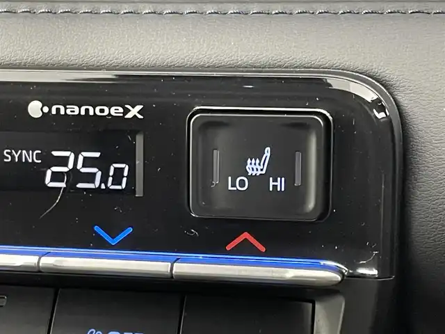 トヨタ ヴォクシー S－Z 埼玉県 2025(令7)年 0.1千km プラチナホワイトパールマイカ 登録済未使用車　快適利便パッケージ　純正１０．５インチディスプレイオーディオ　パノラミックビューモニター　ユニバーサルステップ　ＢＳＭ　ビルトインＥＴＣ２．０　　ＤＶＤ再生　三眼　シートヒーター　ＴＶ