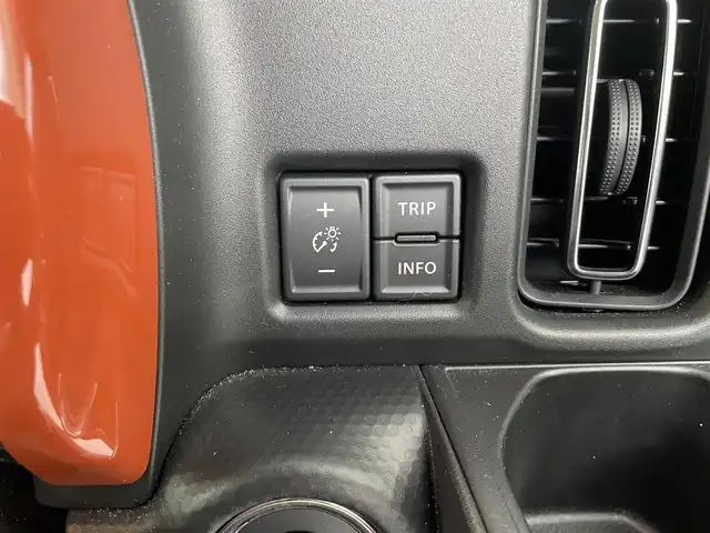 スズキ ハスラー HYBRID X 福井県 2020(令2)年 0.8万km バーミリオンオレンジ/ガンメタリック2トーン 純正SDナビ/AM/FM/CD/DVD/Bluetooth/ワンセグTV/全方位カメラ/衝突被害軽減ブレーキ/レーンキープアシスト/横滑り防止装置/アイドリングストップ/スノーモード/グリップコントロール/シートヒーター/オートライト/LEDヘッドライト/フォグランプ/スマートキー/プッシュスタート/電動格納ミラー/純正15インチAW/純正フロアマット