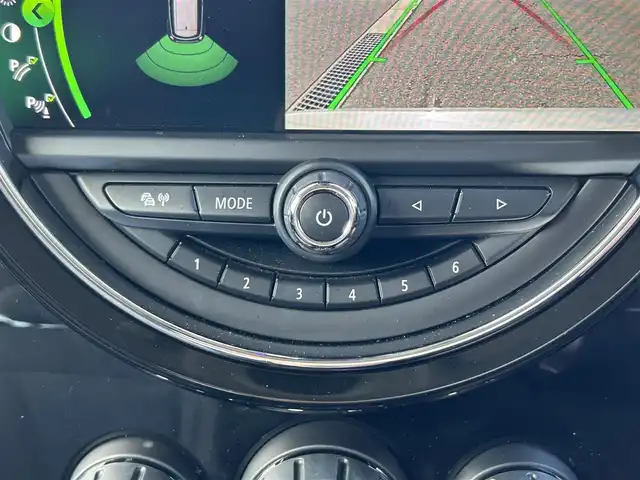 ＭＩＮＩ ミニ クロスオーバー クーパー D コーンウォールED 熊本県 2020(令2)年 7.5万km ムーンウォークグレーメタリック ・ワンオーナー/・スマートキー/・プッシュスタート/・インテリジェントセーフティ/・PDC自動起動/・パーキングアシスト/・ハーフレザーシート/・純正HDDナビ/　【Bluetooth・USB・MSV】/・バックカメラ/・ETC/・ドライブレコーダー(前方録画)/・パアーバックドア/・LEDヘッドランプ/・LEDフォグランプ/・純正マット/・保証書/取説