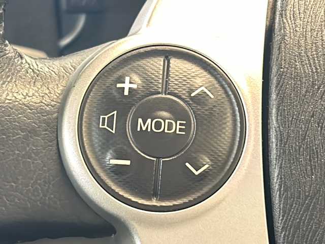 トヨタ アクア G 静岡県 2012(平24)年 4.9万km ライムホワイトパールクリスタルシャイン (株)IDOMが運営する【じしゃロン浜松店】の自社ローン専用車両になりますこちらは現金またはオートローンご利用時の価格です。自社ローンご希望の方は別途その旨お申付け下さい/純正HDDナビ（NHZD-W62G)/フルセグテレビ/モデリスタエアロ/Bluetooth/バックカメラ/ヘッドライトウォッシャー/ETC/純正15inAW/スマートキー/プッシュスタート