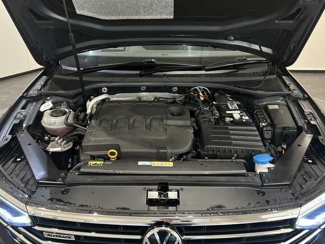 フォルクスワーゲン ＶＷ パサート オールトラック TDI 4モーション アドバンス 新潟県 2021(令3)年 1.7万km ディープブラックパールエフェクト オールインセーフティ/-アダプティブクルーズコントロール/-ダイナミックコーナーリングライト/-ダイナミックライトアシスト/-アラウンドビューカメラ/-パークアシスト/純正インフォテイメントシステム（Discover Pro）/・ナビ/BT/ラジオ/Android Auto/Apple Car Play/デジタルメータークラスター（Active Info Display）/ナパレザーシート/フロントパワーシート（運転席メモリー付）/フロントパワーランバーサポート/フロントシートヒーター/ベンチレーション/インテリアアンビエントライト/アダプティブシャシーコントロール/電子制御式ディファレンシャルロック/パワーテールゲート（Easy Open機能付）/ETC2.0