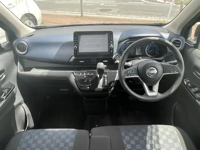 日産 デイズ ハイウェイスターG ターボ 福岡県 2019(令1)年 6.6万km フローズンバニラパール/アッシュブラウンM (株)IDOMが運営する【じしゃロン八幡西店】の自社ローン専用車両になります。こちらは現金またはオートローンご利用時の価格です。自社ローンご希望の方は別途その旨お申付け下さい/純正メモリナビ【MM319D-L】/TVキャンセラー/衝突軽減ブレーキ/横滑り防止機能/ステアリングリモコン/デジタルインナーミラー/アイドリングストップ/クリアランスソナー/エンジンプッシュスタート/バックカメラ/ETC/ベンチシート/純正フロアマット/純正サイドエアロ/純正15インチアルミホイール/LEDヘッドライト/フォグランプ/オートライト/ヘッドライトレベライザー