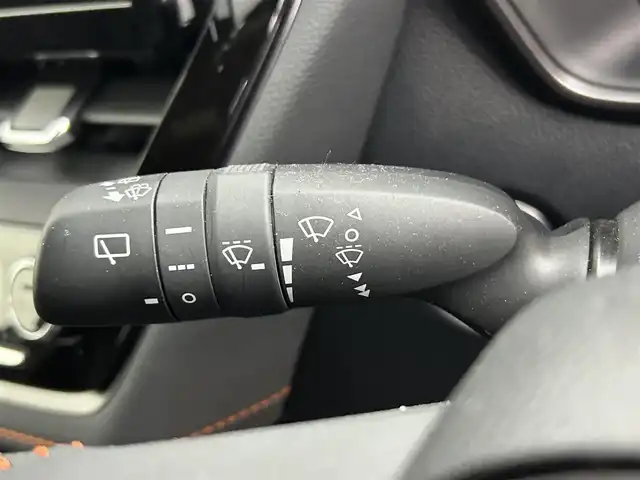 トヨタ カローラツーリング ハイブリッド W×B 50ミリオンED 道央・札幌 2022(令4)年 0.9万km ブラックマイカ ・4WD/・純正ナビ/　BT/USB/・純正ETC/・社外前後ドライブレコーダー/・バックカメラ/・衝突軽減ブレーキ/・レーダークルーズコントロール/・レーンキープアシスト/・横滑り防止/・ブラインドスポットモニター/・アイドリングストップ/・純正フロアマット/・ハーフレザー/・純正17インチAW/・LEDヘッドライト/・オートライト/・プッシュスタート/・スマートキー×2/・取扱説明書