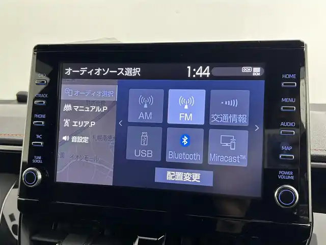 トヨタ カローラツーリング ハイブリッド W×B 50ミリオンED 道央・札幌 2022(令4)年 0.9万km ブラックマイカ ・4WD/・純正ナビ/　BT/USB/・純正ETC/・社外前後ドライブレコーダー/・バックカメラ/・衝突軽減ブレーキ/・レーダークルーズコントロール/・レーンキープアシスト/・横滑り防止/・ブラインドスポットモニター/・アイドリングストップ/・純正フロアマット/・ハーフレザー/・純正17インチAW/・LEDヘッドライト/・オートライト/・プッシュスタート/・スマートキー×2/・取扱説明書