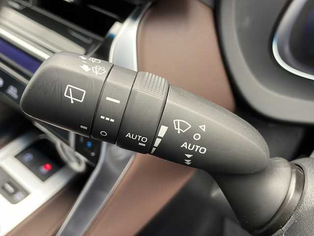 トヨタ ハリアー Z レザーパッケージ 長野県 2022(令4)年 1.2万km プラチナホワイトパールマイカ 4WD/JBLプレミアムサウンド/フロント・サイド・リアモデリスタエアロ/純正メモリナビ&フルセグTV&USB&BT/トヨタセーフティセンス/アダプティブクルーズコントロール/レーントレーシングアシスト/プリクラッシュセーフティ/ブラインドスポットモニター/ヘッドアップディスプレイ/クリアランスソナー/リアクロストラフィックアラート/パーキングサポートブレーキ/ロードサインアシスト/オートマチックハイビーム/先行車発進告知/純正前後ドライブレコーダー/デジタルインナーミラー/寒冷地仕様/フロントワイパーデアイサー/リアフォグランプ/パワーバックドア/レザーシート/前席パワーシート/運転席シートメモリ/前席エアシート/前席シートヒーター/ステアリングスイッチ/全方位カメラ/ビルトインETC2.0/LEDヘッドライト/オートライト/電動格納ミラー/ウィンカーミラー/ドアミラーヒーター/電動ホールド/オートホールド/純正19インチAW装着/社外フロアマット/純正ドアバイザー/プッシュスタート/スマートキー