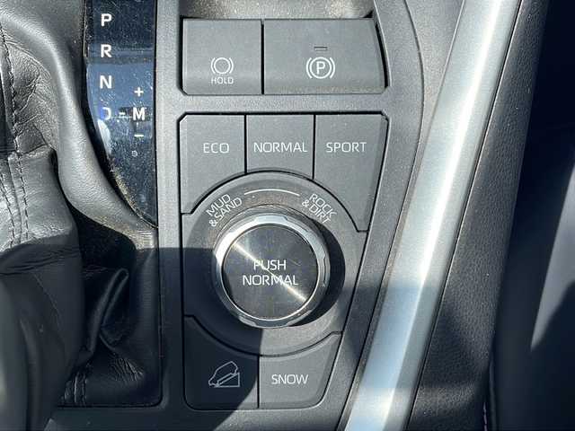 トヨタ ＲＡＶ４ G Zパッケージ 三重県 2020(令2)年 1.9万km ホワイトパールクリスタルシャイン 純正9型ナビ(CD/DVD/TV/BT/HDMI)/バックカメラ/フロントカメラ/デジタルインナーミラー/スペアキー/レーダークルーズコントロール/電動リヤゲート/D席シートメモリー/前後ドライブレコーダー/ETC/オートライト/オートハイビーム/純正アルミホイール/プッシュスタート/オートエアコン/取扱説明書/電動格納ミラー/禁煙車