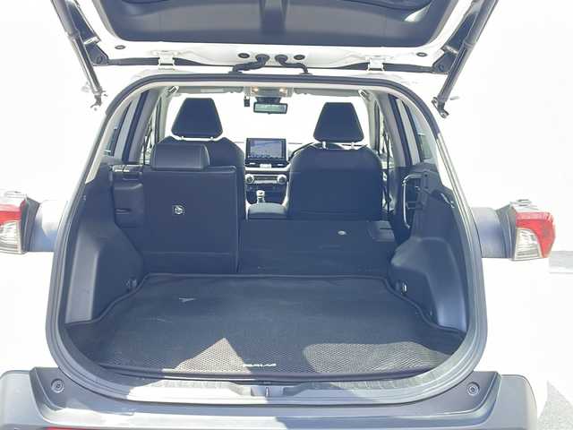 トヨタ ＲＡＶ４ G Zパッケージ 三重県 2020(令2)年 1.9万km ホワイトパールクリスタルシャイン 純正9型ナビ(CD/DVD/TV/BT/HDMI)/バックカメラ/フロントカメラ/デジタルインナーミラー/スペアキー/レーダークルーズコントロール/電動リヤゲート/D席シートメモリー/前後ドライブレコーダー/ETC/オートライト/オートハイビーム/純正アルミホイール/プッシュスタート/オートエアコン/取扱説明書/電動格納ミラー/禁煙車