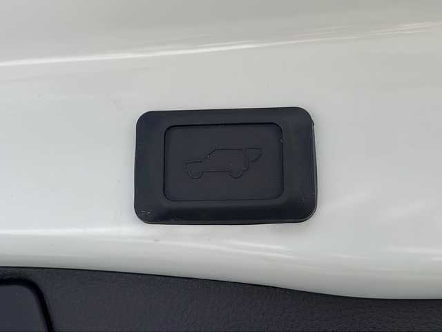 トヨタ ＲＡＶ４ G Zパッケージ 三重県 2020(令2)年 1.9万km ホワイトパールクリスタルシャイン 純正9型ナビ(CD/DVD/TV/BT/HDMI)/バックカメラ/フロントカメラ/デジタルインナーミラー/スペアキー/レーダークルーズコントロール/電動リヤゲート/D席シートメモリー/前後ドライブレコーダー/ETC/オートライト/オートハイビーム/純正アルミホイール/プッシュスタート/オートエアコン/取扱説明書/電動格納ミラー/禁煙車