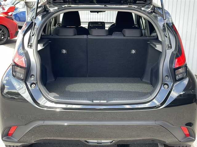 トヨタ アクア Z 長野県 2022(令4)年 1.6万km ブラックマイカ ４WD/Toyota Safety Sense P/純正メーカーディスプレイオーディオ/バックカメラ/前後コーナーセンサー/純正１５インチアルミ/クルーズコントロール/LEDヘッドライト/スマートキー/保証書