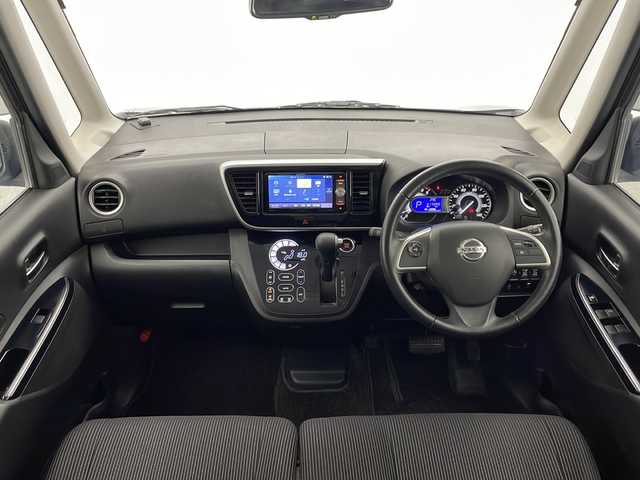 日産 デイズ ルークス ハイウェイスター Gターボ 宮崎県 2018(平30)年 1.8万km チタニウムグレーメタリック 禁煙車/エマージェンシーブレーキ/社外ナビTV/（カロッツェリア/AVIC-RW801/CD/DVD/フルセグTV)/社外ドライブレコーダー/社外ETC/純正LEDオートライト/純正フォグ/純正15インチアルミ/純正エアロ/純正ルーフエンドスポイラー/純正フロアマット/両側電動スライドドア/オートマチックハイビーム/レーンディパーチャーアラート/クリアランスソナー/アイドリングストップ/クルーズコントロール/オートエアコン/リアサーキュレーター/インテリジェントキー/プッシュエンジンスタート/新車時保証書/取扱い説明書