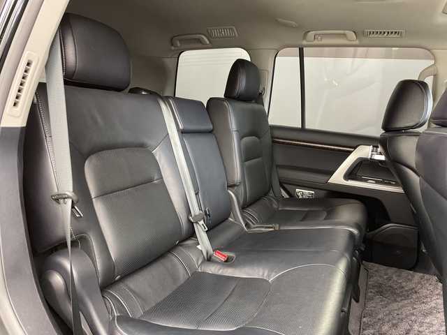 トヨタ ランドクルーザー ZX 道央・札幌 2012(平24)年 3.1万km ブラック ・4WD/・モデリスタ/・ムーンルーフ/・プレミアムサウンドシステム/・メーカー純正ナビ/　　（BT/CD/DVD/フルセグTV/MSV）/・フロント/サイド/バックカメラ/・クルーズコントロール/・ブラックレザーシート/・運転席/助手席シートヒーター/・後席シートヒーター/・運転席/助手席エアシート/・メモリーパワーシート/・ステアリングヒーター/・オートライト/LEDライト/・フォグランプ/・ハイトコントロール/・MTモード付AT/・ETC