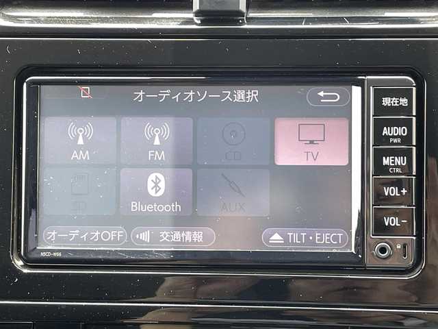 トヨタ プリウス Sセーフティプラス 愛知県 2016(平28)年 7.7万km ホワイトパールクリスタルシャイン ・純正SDメモリーナビ/・バックカメラ/・ワンセグTV/・CD/・ETC/・Bluetooth/AUX接続/・アダプティブクルーズコントロール/・純正フロアマット/・モデリスタ フロントアンダースポイラー/・純正15インチアルミホイール/・LEDヘッドライト/・オートマチックハイビーム/・コーナーセンサー/・横滑り防止装置/・衝突軽減ブレーキ/・レーンキープアシスト/・革巻きステアリング