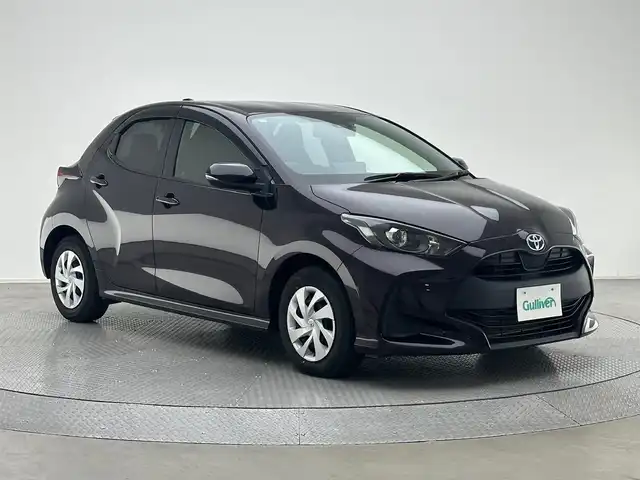トヨタ ヤリス ハイブリッド G 兵庫県 2020(令2)年 3.7万km ボルドーマイカメタリック ・純正ディスプレイオーディオ/・前後ドライブレコーダー/・ビルドインETC/・バックカメラ/・プリクラッシュセーフティー/・レーンディパーチャーアラート/・アクティブクルーズコントロール/・オートライト/・オートハイビーム/・純正マット/・ドアバイザー/・ヘッドライトレベライザー