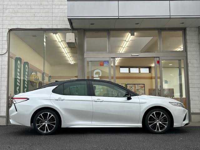 トヨタ カムリ WSレザーパッケージ 埼玉県 2020(令2)年 4.8万km アティチュードブラックマイカ/プラチナホワイトパールマイカ ディスプレイオーディオ/【CD/DVD/フルセグ/Bluetooth】/JBLサウンド/レーダークルーズコントロール/プリクラッシュセーフティシステム/ハーフレザーシート/ETC/パワーシート/ドライブレコーダー/横滑り防止装置
