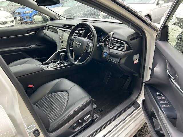 トヨタ カムリ WSレザーパッケージ 埼玉県 2020(令2)年 4.8万km アティチュードブラックマイカ/プラチナホワイトパールマイカ ディスプレイオーディオ/【CD/DVD/フルセグ/Bluetooth】/JBLサウンド/レーダークルーズコントロール/プリクラッシュセーフティシステム/ハーフレザーシート/ETC/パワーシート/ドライブレコーダー/横滑り防止装置