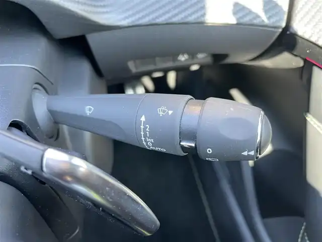 プジョー プジョー ２０８ GT 静岡県 2023(令5)年 1.5万km ネイクルホワイト 純正ディスプレイオーディオ/衝突軽減ブレーキ/アクティブクルーズコントロール/ブラインドスポット/バックカメラ/コーナーセンサー/ハーフレザーシート/シートヒーター/LEDヘッドライト/ETC