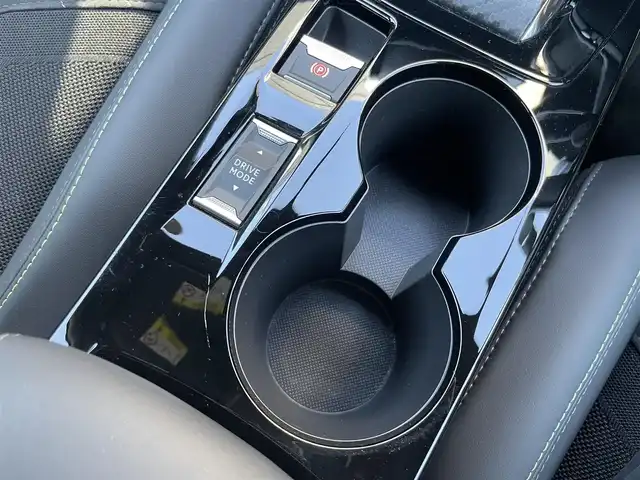 プジョー プジョー ２０８ GT 静岡県 2023(令5)年 1.5万km ネイクルホワイト 純正ディスプレイオーディオ/衝突軽減ブレーキ/アクティブクルーズコントロール/ブラインドスポット/バックカメラ/コーナーセンサー/ハーフレザーシート/シートヒーター/LEDヘッドライト/ETC