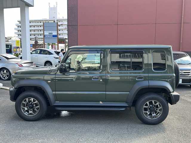 スズキ ジムニー ノマド FC 宮崎県 2025(令7)年 0.4万km Ｄグリーン ボディーカラー：ジャングルグリーン2（WA7 ）/スマートキー　社外ナビ　Bluetooth　バックカメラ　フルセグＴＶ　ＵＳＢ入力端子　クルーズコントロール　社外デジタルインナーミラー型ドライブレコーダー前後　４ＷＤ　アイドリングストップ　背面タイヤ　シートヒーター　コーナーセンサー　社外リアテール　社外サイドステップ