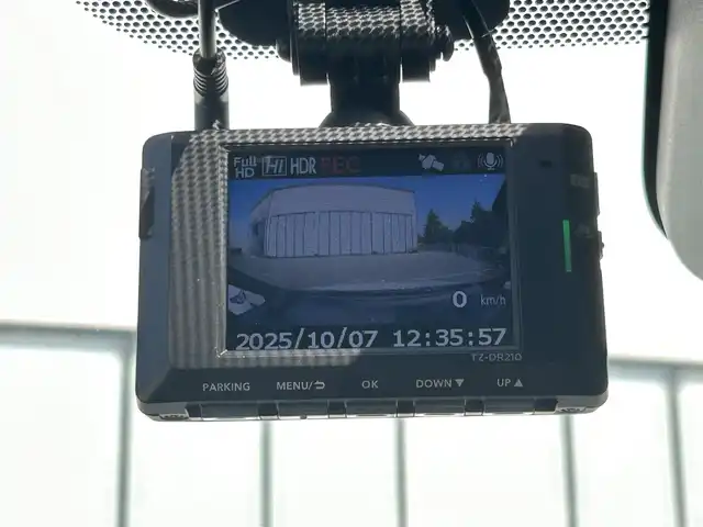 トヨタ アルファード Z 大阪府 2024(令6)年 0.5万km プラチナホワイトパールマイカ トヨタセーフティセンス/純正14インチディスプレイオーディオ/　（フルセグTV/HDMI/Bluetooth/USB/エアコン）/左右独立ムーンルーフ /パノラミックビューモニター /モデリスタエアロセット/　（REGAL DIGNITY STYLE/フロント、サイド、リヤ、マフラ　　　ー）/純正13.2インチフリップダウンモニター/　（有機ELディスプレイ）/エグゼクティブパワーシート/　（1/2列目シートヒーター/ベンチレーション/2列目オットマン有）/両側パワースライドドア/パワーバックドア /デジタルインナーミラー/ブラインドスポットミラー/三眼LEDヘッドライト/純正18インチアルミホイール /純正フロアマット/前後ドライブレコーダー/クルーズコントロール/ビルトインETC2.0/ワイヤレス充電/オートサンシェード/オルガンペダル/TVキャンセラー有/スペアキー有