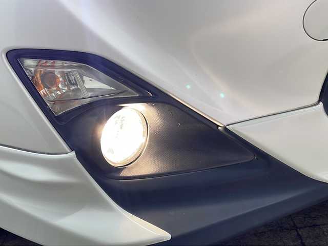 トヨタ ８６ GT リミテッド 長崎県 2012(平24)年 5.4万km サテンホワイトパール 純正ナビ（NSZT-W62G）/・フルセグ/・DVD/・Bluetooth/TRDエアロ/バックカメラ/パドルシフト/ハーフレザーシート/前席シートヒーター/HIDライト/フォグ/スポーツペダル/黒革ハンドル/バイザー/純正フロアマット/ETC/スマートキー/取説/保証書