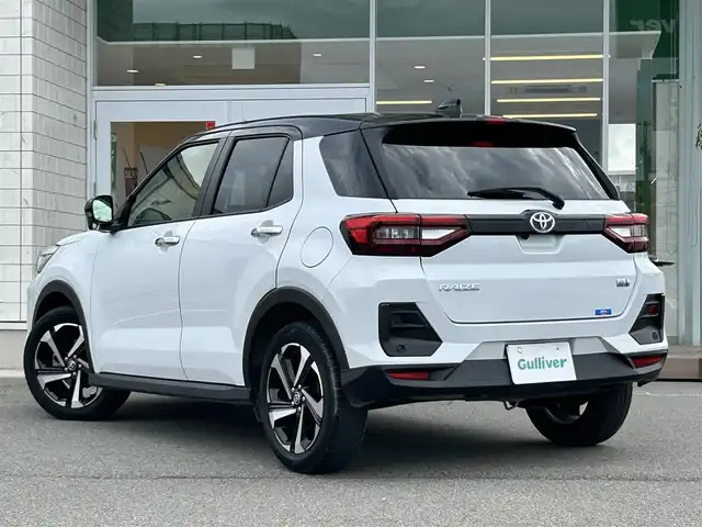 トヨタ ライズ Z 兵庫県 2022(令4)年 4.6万km ブラックマイカメタリック/シャイニングホワイトパール 純正9インチナビ/Bluetooth/フルセグ/シートヒーター/全方位カメラ/HDMI/USB/純正アルミホイール/ドライブレコーダー/レーンキープアシスト/パーキングアシスト/ビルトインETC/スマートキー