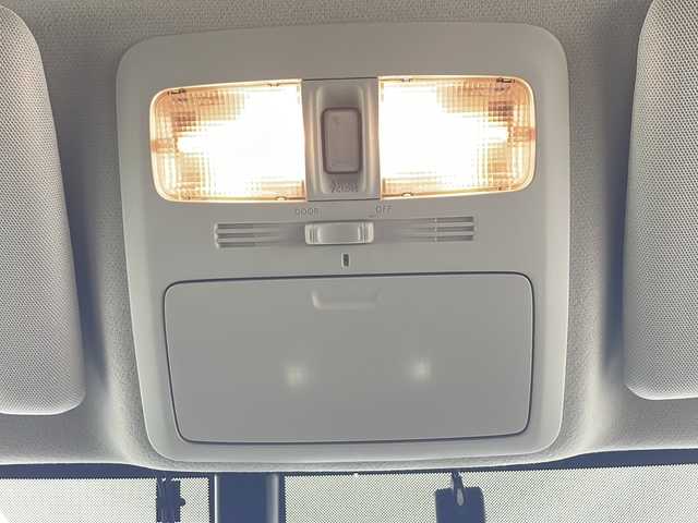 スバル フォレスター 2．0XT 秋田県 2013(平25)年 5.6万km クリスタルブラックシリカ ４WD/社外SDナビ(Bluetooth/CD/DVD/フルセグ)/ETC/前後ドライブレコーダー/前席シートヒーター/パドルシフト/サンルーフ/前席パワーシート/電動リアゲード/クルーズコントロール/ダウンヒルアシストコントロール/オートライト/純正AW/LEDヘッドライト/スマートキー/スペアキー