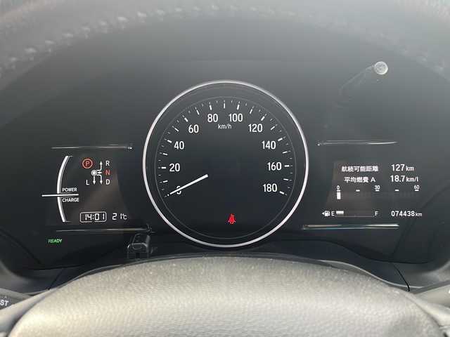 ホンダ ヴェゼル ハイブリッド X ホンダセンシング 新潟県 2017(平29)年 7.5万km ホワイトオーキッドパール 4WD/純正8インチSDナビ(VXM-175VFEi)/CD/DVD/BT/フルセグテレビ/SDミュージックサーバー/バックカメラ/ETC/ドライブレコーダー/衝突被害軽減ブレーキ/レーンキープアシスト/レーダークルーズコントロール/半革シート/シートヒーター /ステアリングスイッチ/パドルシフト/スマートキー/プッシュスタート/LEDヘッドライト/オートライト/フォグランプ/社外17インチアルミホイール