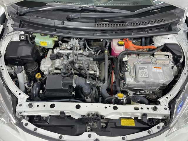 トヨタ アクア G 神奈川県 2014(平26)年 5.2万km ライムホワイトパールクリスタルシャイン 純正SDナビ【NSZT-W62G】/モデリスタフルエアロ/スマートキー/バックカメラ/ETC/純正フロアマット/ハロゲンヘッドランプ/オートライト/オートエアコン/デジタルメーター/横滑り防止装置