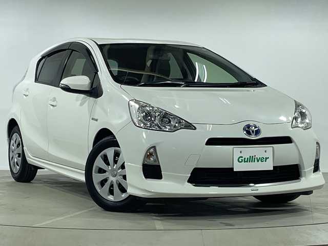 トヨタ アクア G 神奈川県 2014(平26)年 5.2万km ライムホワイトパールクリスタルシャイン 純正SDナビ【NSZT-W62G】/モデリスタフルエアロ/スマートキー/バックカメラ/ETC/純正フロアマット/ハロゲンヘッドランプ/オートライト/オートエアコン/デジタルメーター/横滑り防止装置