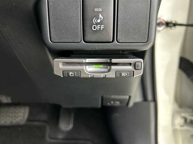 トヨタ アクア G 神奈川県 2014(平26)年 5.2万km ライムホワイトパールクリスタルシャイン 純正SDナビ【NSZT-W62G】/モデリスタフルエアロ/スマートキー/バックカメラ/ETC/純正フロアマット/ハロゲンヘッドランプ/オートライト/オートエアコン/デジタルメーター/横滑り防止装置