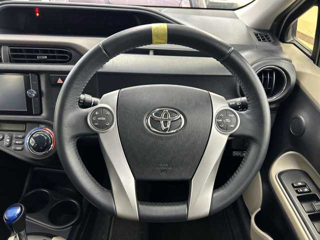 トヨタ アクア G 神奈川県 2014(平26)年 5.2万km ライムホワイトパールクリスタルシャイン 純正SDナビ【NSZT-W62G】/モデリスタフルエアロ/スマートキー/バックカメラ/ETC/純正フロアマット/ハロゲンヘッドランプ/オートライト/オートエアコン/デジタルメーター/横滑り防止装置