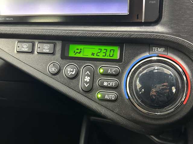 トヨタ アクア G 神奈川県 2014(平26)年 5.2万km ライムホワイトパールクリスタルシャイン 純正SDナビ【NSZT-W62G】/モデリスタフルエアロ/スマートキー/バックカメラ/ETC/純正フロアマット/ハロゲンヘッドランプ/オートライト/オートエアコン/デジタルメーター/横滑り防止装置