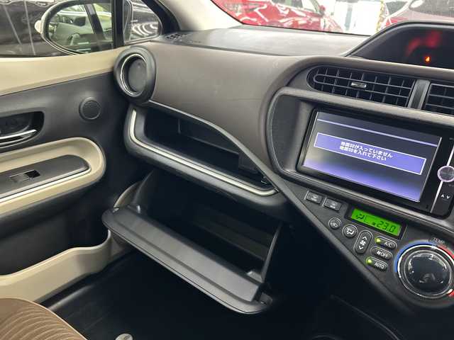 トヨタ アクア G 神奈川県 2014(平26)年 5.2万km ライムホワイトパールクリスタルシャイン 純正SDナビ【NSZT-W62G】/モデリスタフルエアロ/スマートキー/バックカメラ/ETC/純正フロアマット/ハロゲンヘッドランプ/オートライト/オートエアコン/デジタルメーター/横滑り防止装置