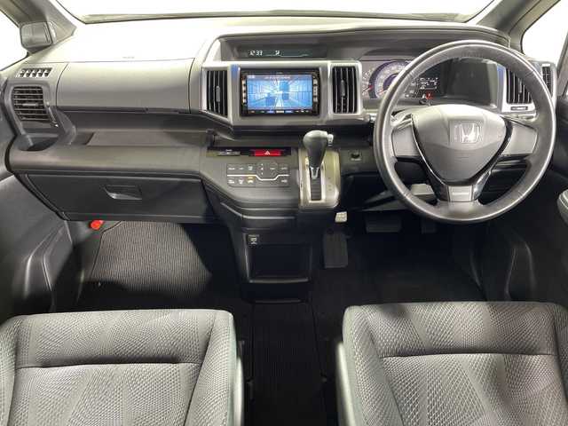 ホンダ ステップワゴン スパーダ Z 神奈川県 2011(平23)年 7.7万km プレミアムホワイトパール 純正7インチワイドHDDナビ/両側パワースライドドア/フリップダウンモニター/バックカメラ/純正16インチAW/横滑り防止装置/フォグランプ/オートライト/ウィンカーミラー/電動格納ミラー/シートリフター/パドルシフト/スマートキー/フロアマット/取扱説明書/保証書