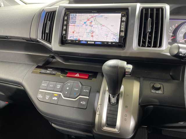 ホンダ ステップワゴン スパーダ Z 神奈川県 2011(平23)年 7.7万km プレミアムホワイトパール 純正7インチワイドHDDナビ/両側パワースライドドア/フリップダウンモニター/バックカメラ/純正16インチAW/横滑り防止装置/フォグランプ/オートライト/ウィンカーミラー/電動格納ミラー/シートリフター/パドルシフト/スマートキー/フロアマット/取扱説明書/保証書