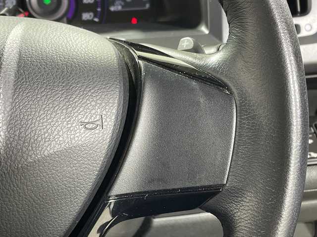 ホンダ ステップワゴン スパーダ Z 神奈川県 2011(平23)年 7.7万km プレミアムホワイトパール 純正7インチワイドHDDナビ/両側パワースライドドア/フリップダウンモニター/バックカメラ/純正16インチAW/横滑り防止装置/フォグランプ/オートライト/ウィンカーミラー/電動格納ミラー/シートリフター/パドルシフト/スマートキー/フロアマット/取扱説明書/保証書