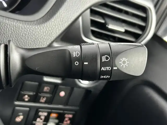 トヨタ エスクァイア Gi プレミアムパッケージ ブラックテーラード 大分県 2021(令3)年 5.4万km ブラック 純正9インチナビ/モデリスタエアロ/純正フリップダウンモニター12.1インチ/トヨタセーフティーセンス/両側パワースライドドア/ステアリングヒーター/シートヒーター（D＋N席）/MTモード付/純正フロアマット/純正アルミホイル15インチ/LEDヘッドライト/クルーズコントロール/バックカメラ/2.0ETC/ドアバイザー/オートマチックハイビーム