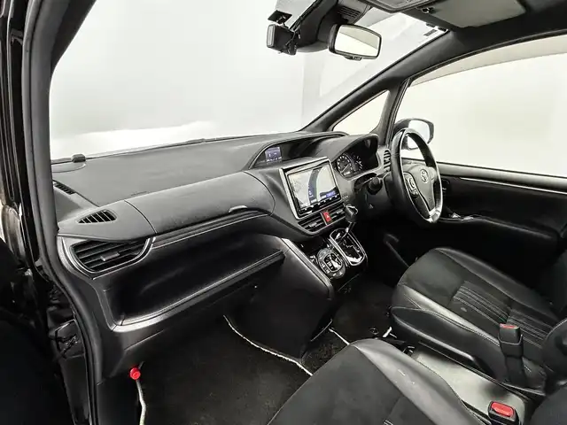 トヨタ エスクァイア Gi プレミアムパッケージ ブラックテーラード 大分県 2021(令3)年 5.4万km ブラック 純正9インチナビ/モデリスタエアロ/純正フリップダウンモニター12.1インチ/トヨタセーフティーセンス/両側パワースライドドア/ステアリングヒーター/シートヒーター（D＋N席）/MTモード付/純正フロアマット/純正アルミホイル15インチ/LEDヘッドライト/クルーズコントロール/バックカメラ/2.0ETC/ドアバイザー/オートマチックハイビーム