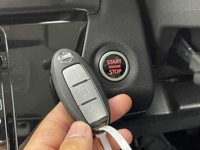 日産 ルークス ハイウェイスター X 群馬県 2023(令5)年 0.1万km アッシュブラウン/ソーダブルー 純正9インチディスプレイオーディオ アラウンドビューモニター アイドリングストップ 車線逸脱警報 エマージェンシーブレーキ 純正アルミホイール 禁煙車 純正フロアマット プッシュスタート 片側パワスラ