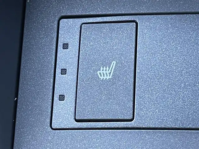 レクサス ＩＳ 300h Fスポーツ 山梨県 2021(令3)年 7.6万km ソニッククロム 純正10.3型ナビ/フルセグTV/バックモニター/ビルトインETC2.0/クルーズコントロール/セーフティシステムプラス/・リクラッシュセーフティ/・レーントレーシングアシスト/・オートマチックハイビーム/・ロードサインアシスト/・ドライバー異常時対応システム/ブラインドスポットモニター/パーキングサポートブレーキ/LEDヘッドランプ/オートライト/オートハイビーム/ディンプル革巻きステアリング/ステアリングヒーター/パドルシフト/レッド合皮スポーツシート/前席パワーシート/シートヒーター/純正19インチアルミホイール/スマートエントリー/スタートシステム/禁煙車