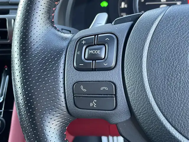 レクサス ＩＳ 300h Fスポーツ 山梨県 2021(令3)年 7.6万km ソニッククロム 純正10.3型ナビ/フルセグTV/バックモニター/ビルトインETC2.0/クルーズコントロール/セーフティシステムプラス/・リクラッシュセーフティ/・レーントレーシングアシスト/・オートマチックハイビーム/・ロードサインアシスト/・ドライバー異常時対応システム/ブラインドスポットモニター/パーキングサポートブレーキ/LEDヘッドランプ/オートライト/オートハイビーム/ディンプル革巻きステアリング/ステアリングヒーター/パドルシフト/レッド合皮スポーツシート/前席パワーシート/シートヒーター/純正19インチアルミホイール/スマートエントリー/スタートシステム/禁煙車