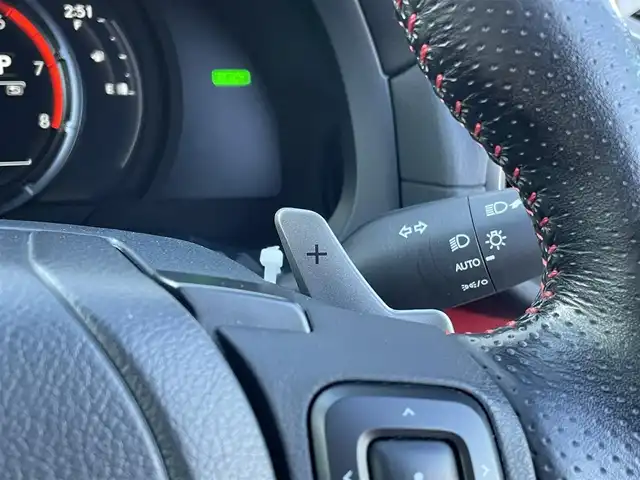 レクサス ＩＳ 300h Fスポーツ 山梨県 2021(令3)年 7.6万km ソニッククロム 純正10.3型ナビ/フルセグTV/バックモニター/ビルトインETC2.0/クルーズコントロール/セーフティシステムプラス/・リクラッシュセーフティ/・レーントレーシングアシスト/・オートマチックハイビーム/・ロードサインアシスト/・ドライバー異常時対応システム/ブラインドスポットモニター/パーキングサポートブレーキ/LEDヘッドランプ/オートライト/オートハイビーム/ディンプル革巻きステアリング/ステアリングヒーター/パドルシフト/レッド合皮スポーツシート/前席パワーシート/シートヒーター/純正19インチアルミホイール/スマートエントリー/スタートシステム/禁煙車