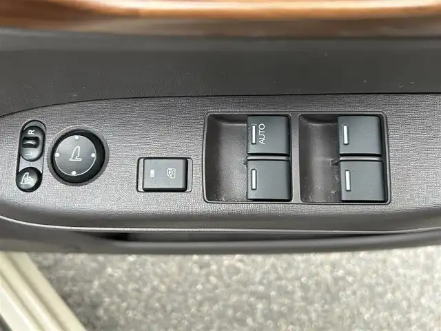 ホンダ Ｎ ＯＮＥ セレクト 長崎県 2019(平31)年 4.6万km プレミアムアイボリーパールⅡ 社外SDナビ/・AM/FM/CD/DVD/BT/フルセグTV/バックカメラ/ステアリングスイッチ/前席シートヒーター/ビルトインETC/電動格納ウィンカーミラー/ライトレベライザー/フロアマット/ドアバイザー/保証書/取扱説明書/スペアキー