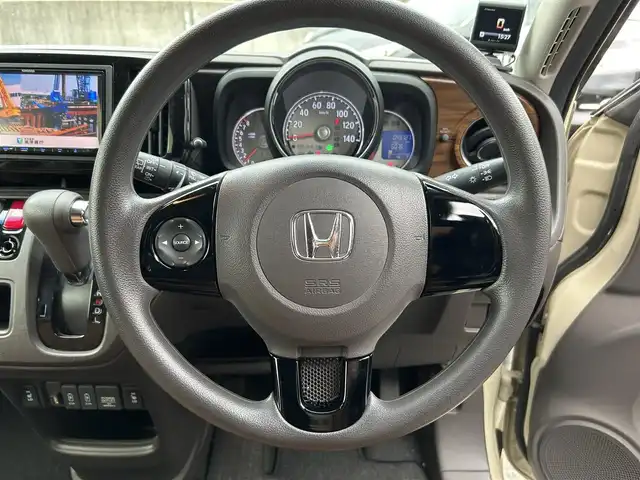 ホンダ Ｎ ＯＮＥ セレクト 長崎県 2019(平31)年 4.6万km プレミアムアイボリーパールⅡ 社外SDナビ/・AM/FM/CD/DVD/BT/フルセグTV/バックカメラ/ステアリングスイッチ/前席シートヒーター/ビルトインETC/電動格納ウィンカーミラー/ライトレベライザー/フロアマット/ドアバイザー/保証書/取扱説明書/スペアキー