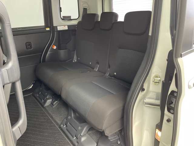 トヨタ ルーミー G 新潟県 2023(令5)年 2万km パールホワイトⅢ 純正ディスプレイオーディオ/全方位カメラ/スマートアシスト/　・衝突軽減ブレーキ/　・先行車発信お知らせ/　・車線逸脱警報/　・標識認識/　・ふらつき警報/前後ドライブレコーダー/ビルトインETC/両側パワースライドドア/コーナーセンサー/オートライト/オートハイビーム/LEDヘッドライト/アイドリングストップ/プッシュスタート/前席シートヒーター/オートドアミラー/純正フロアマット/純正ドアバイザー/スペアキー×1