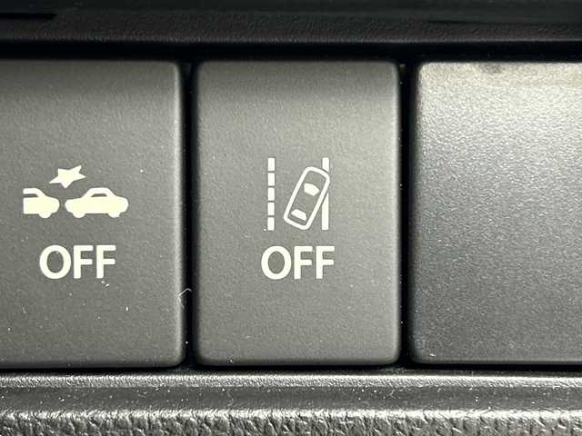 スズキ スイフト スポーツ セーフティPKG 三重県 2018(平30)年 2.3万km プレミアムシルバーメタリック /純正ディラーオプション8インチナビ【CN-RZ83】/CD/DVD/フルセグTV/Bluetooth/SD/AM/FM//全方位モニター//衝突軽減ブレーキ//クルーズコントロール//ETC//シートヒーター//革巻きステアリング//ステアリングリモコン//ステアリングチルド機構//パドルシフト//LED//オートライト//フォグランプ//ウィンカー・電動格納式ミラー//リアワイパー//純正フロアマット//純正17インチアルミ