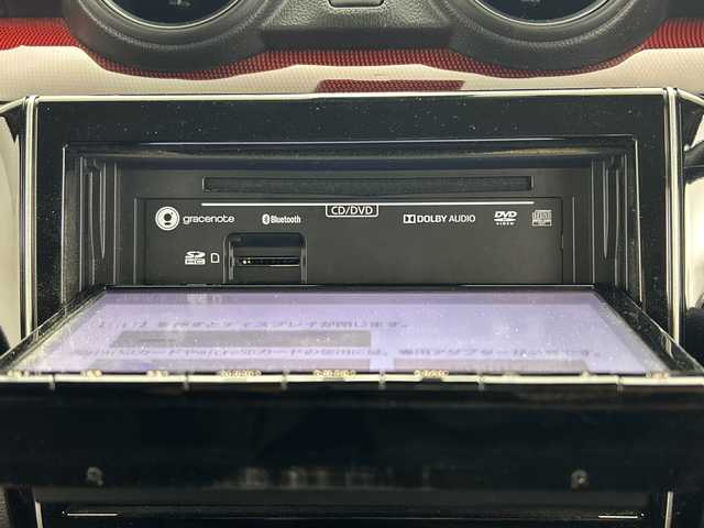 スズキ スイフト スポーツ セーフティPKG 三重県 2018(平30)年 2.3万km プレミアムシルバーメタリック /純正ディラーオプション8インチナビ【CN-RZ83】/CD/DVD/フルセグTV/Bluetooth/SD/AM/FM//全方位モニター//衝突軽減ブレーキ//クルーズコントロール//ETC//シートヒーター//革巻きステアリング//ステアリングリモコン//ステアリングチルド機構//パドルシフト//LED//オートライト//フォグランプ//ウィンカー・電動格納式ミラー//リアワイパー//純正フロアマット//純正17インチアルミ